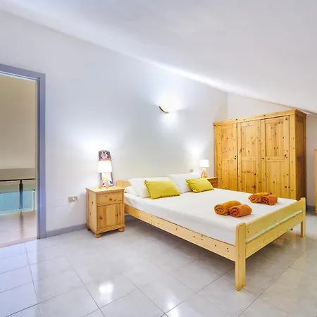 The Lakeview Loft Apartment Varenna