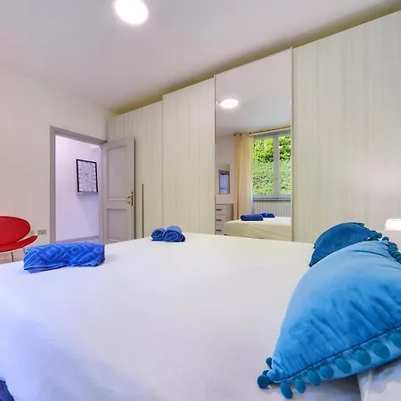The Lakeview Loft Apartment