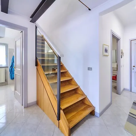 The Lakeview Loft Apartment Varenna